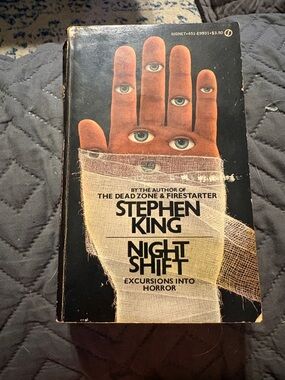 Stephen King Night Shift Paperback Book - Black & Tan Cover
